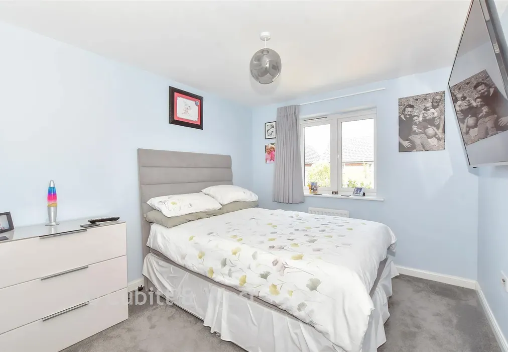 Bedroom 2 - Toddington Lane, Littlehampton, West Sussex - Wards of Kent