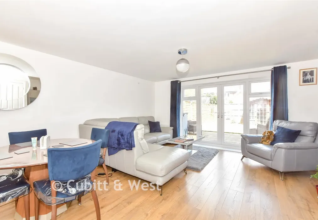 Lounge/Dining Area - Toddington Lane, Littlehampton, West Sussex - Wards of Kent