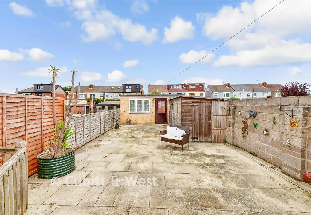 Rear Garden - St. Swithun's Road, Portsmouth, Hampshire - Wards of Kent