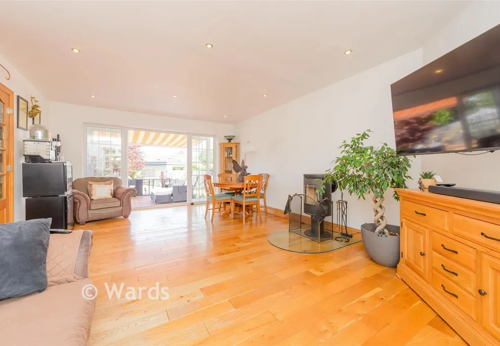 Lounge/Diner - Woodland Close, Longfield, Kent - Wards of Kent