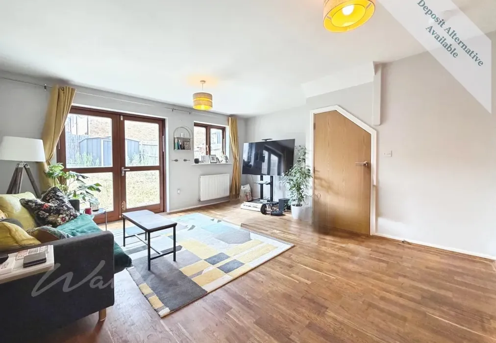 Lounge - Palmer Avenue Gravesend DA12 - Wards of Kent