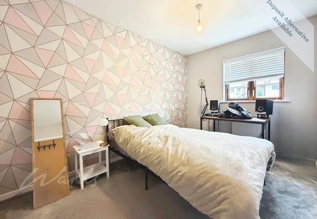 Bedroom 2 - Palmer Avenue Gravesend DA12 - Wards of Kent