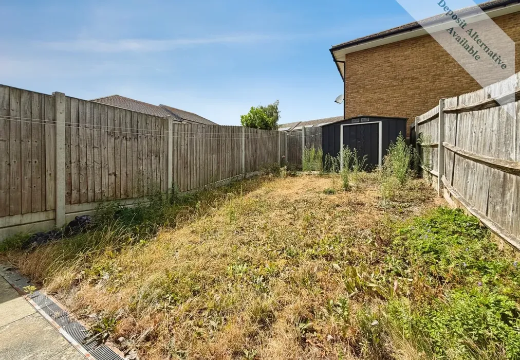 Garden - Palmer Avenue Gravesend DA12 - Wards of Kent