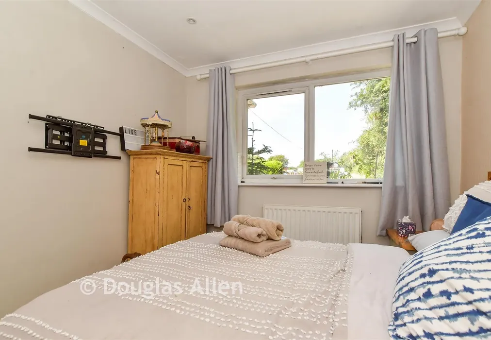 Bedroom 2 - Castledon Road, Downham, Billericay, Essex - Wards of Kent