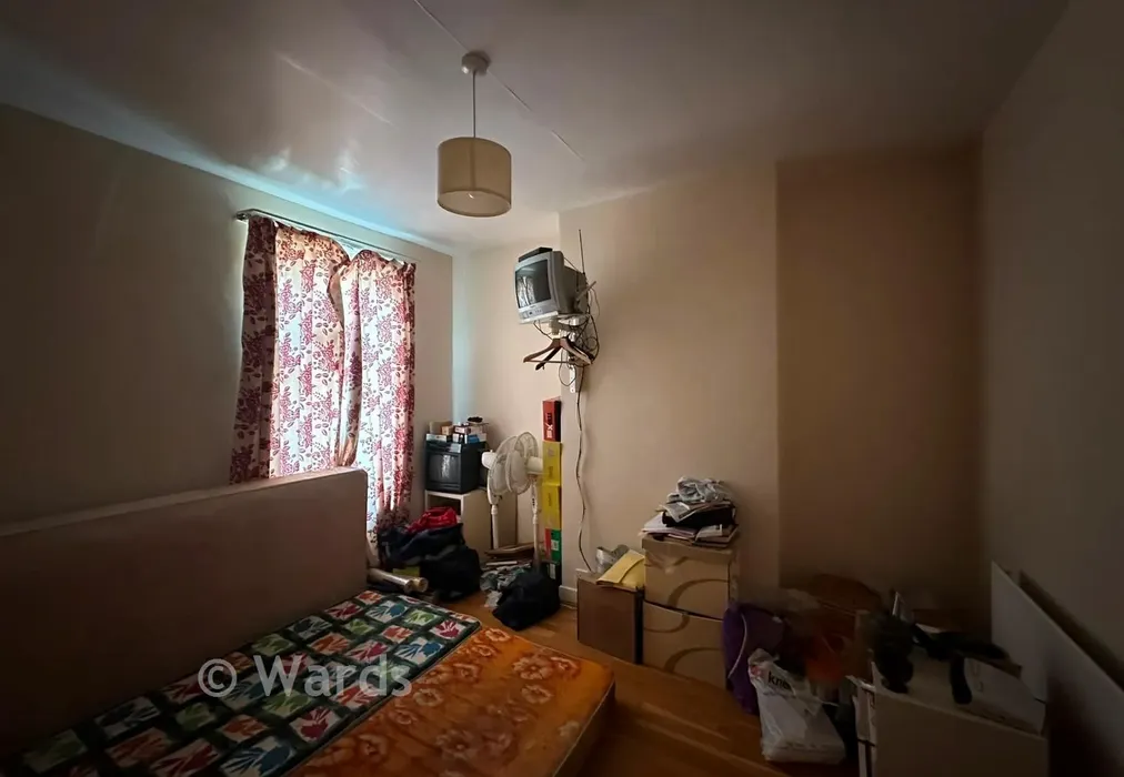 Bedroom - Berridge Road, Sheerness, Kent - Wards of Kent