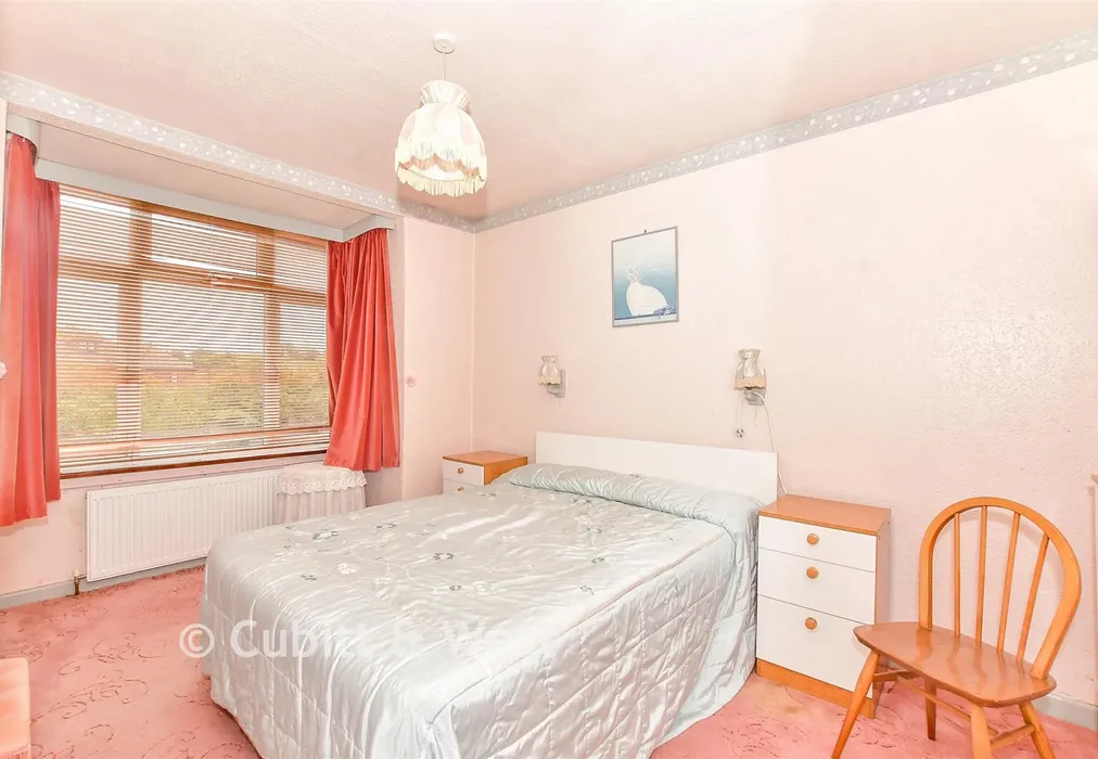 Bedroom 2 - London Road, Widley, Hampshire - Wards of Kent