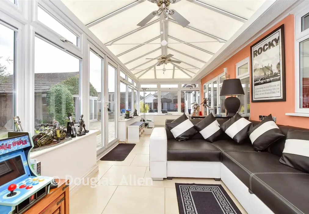 Conservatory - Alfred Gardens, Wickford, Essex - Wards of Kent
