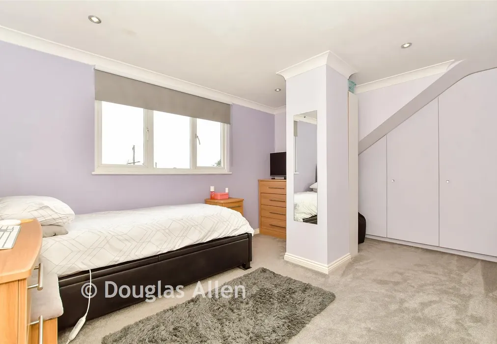 Bedroom 3 - Alfred Gardens, Wickford, Essex - Wards of Kent