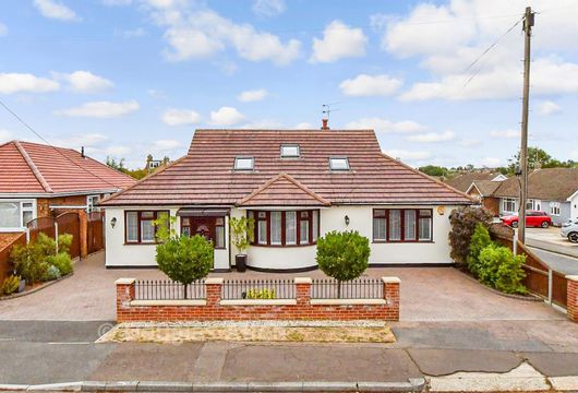 Alfred Gardens, Wickford, Essex - Wards of Kent