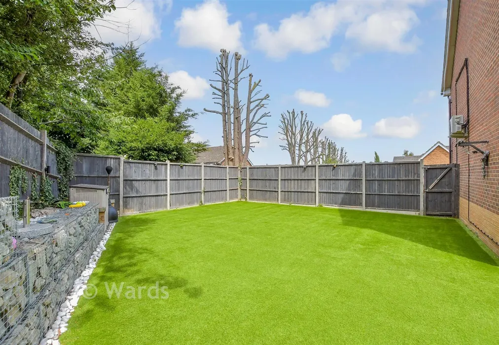 Garden - Pine Place, Maidstone, Kent - Wards of Kent