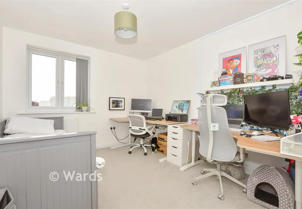 Bedroom 2 - Amisse Drive, Snodland, Kent - Wards of Kent