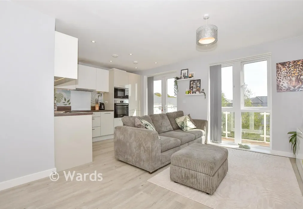 Kitchen/Lounge/ Diner - Amisse Drive, Snodland, Kent - Wards of Kent
