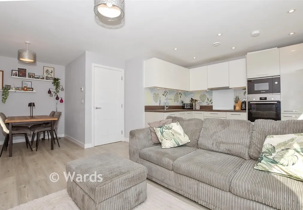 Kitchen/Lounge/ Diner - Amisse Drive, Snodland, Kent - Wards of Kent