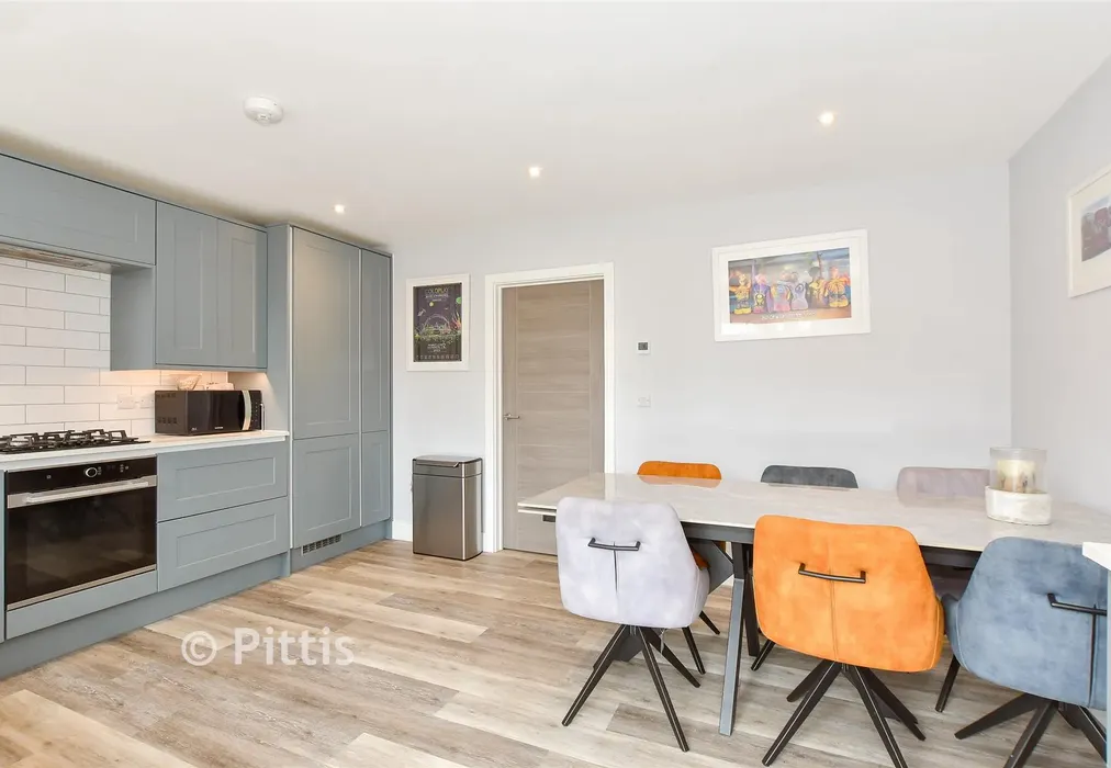 Kitchen/Dining Room - Beachfield Road, Sandown, Isle of Wight - Wards of Kent
