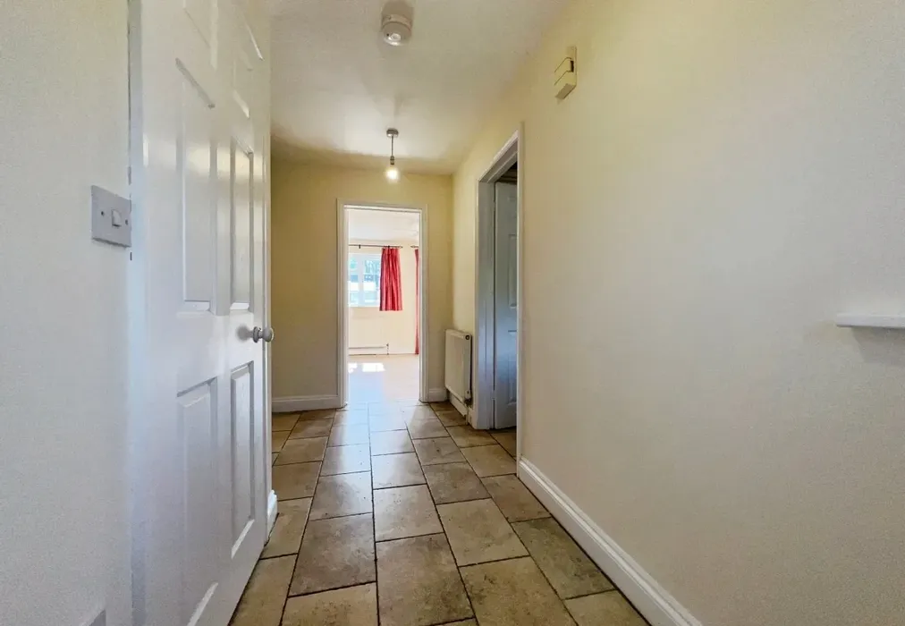 809eef07-Hallway 202 - Bicknor Lane Bicknor ME9 - Wards of Kent