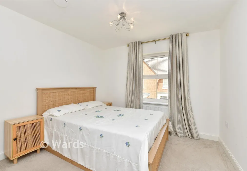 Bedroom 2 - Laxtons Crescent, Sittingbourne, Kent - Wards of Kent