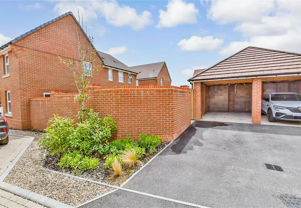 Car Port/Drive - Laxtons Crescent, Sittingbourne, Kent - Wards of Kent