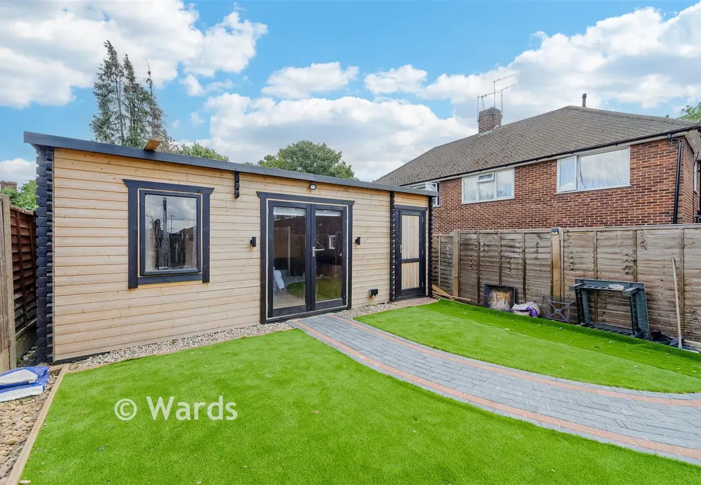 Summer House - Bellegrove Road, Welling, Kent - Wards of Kent