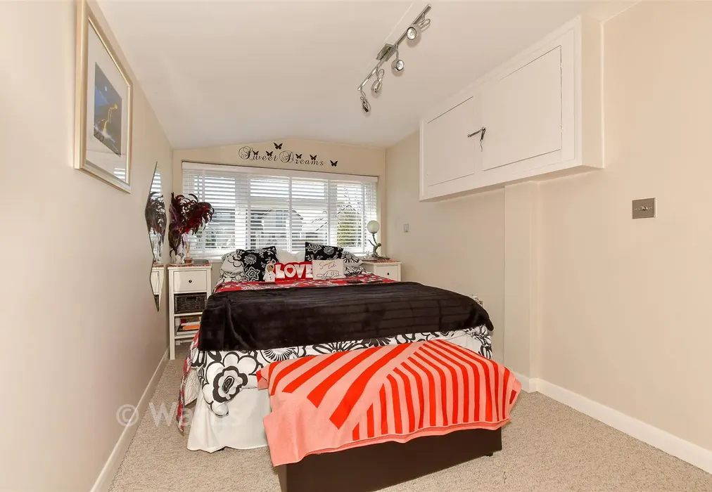 Bedroom 2 - Maydowns Road, Whitstable, Kent - Wards of Kent