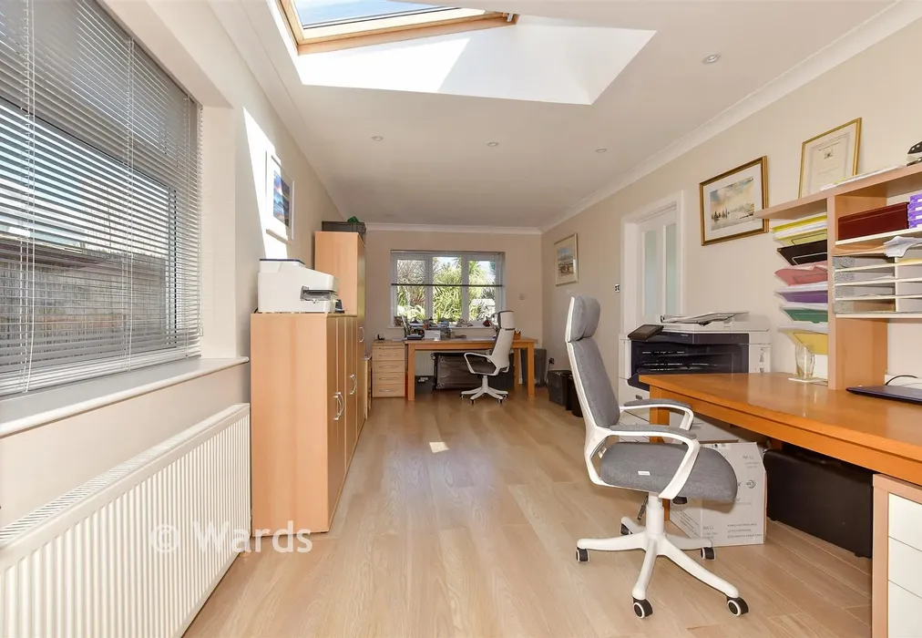 Bedroom 3 - Maydowns Road, Whitstable, Kent - Wards of Kent
