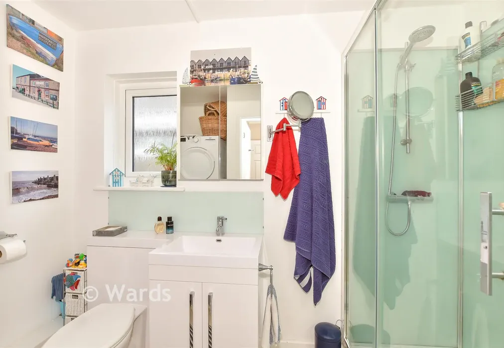 Shower Room - Maydowns Road, Whitstable, Kent - Wards of Kent