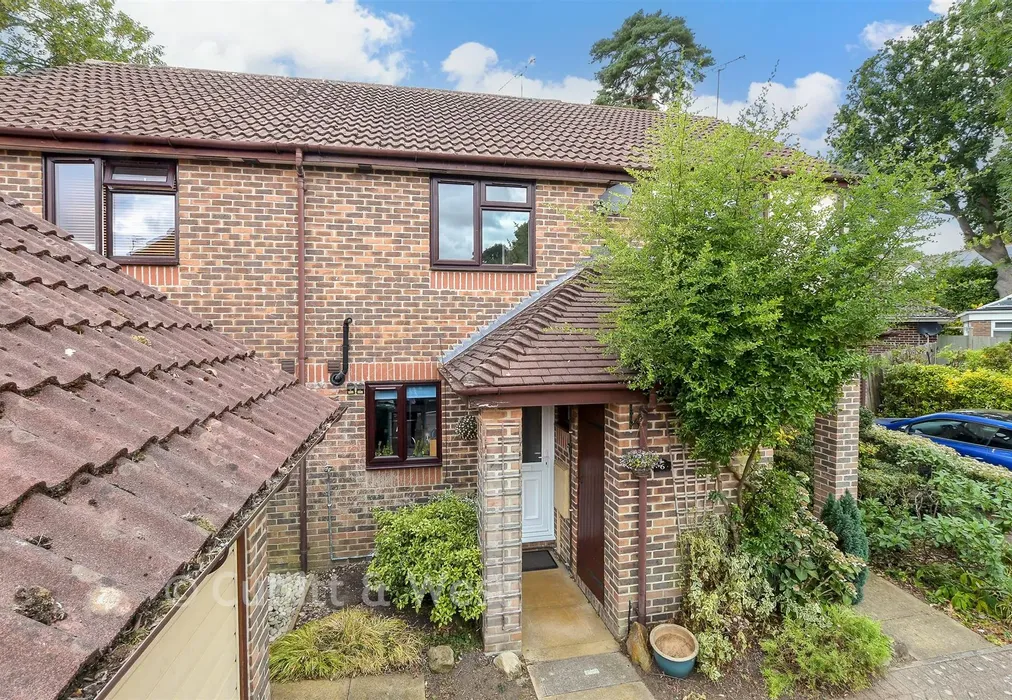 External (Web) - Mount Rise, Redhill, Surrey - Wards of Kent