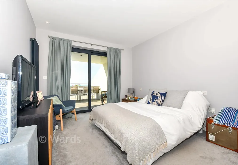 Bedroom 1 - Seabrook Road, Hythe, Kent - Wards of Kent