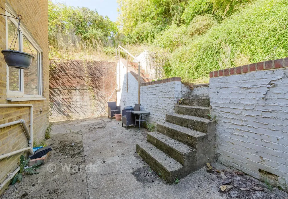Rear Garden - Princes Avenue, Walderslade, Chatham, Kent - Wards of Kent