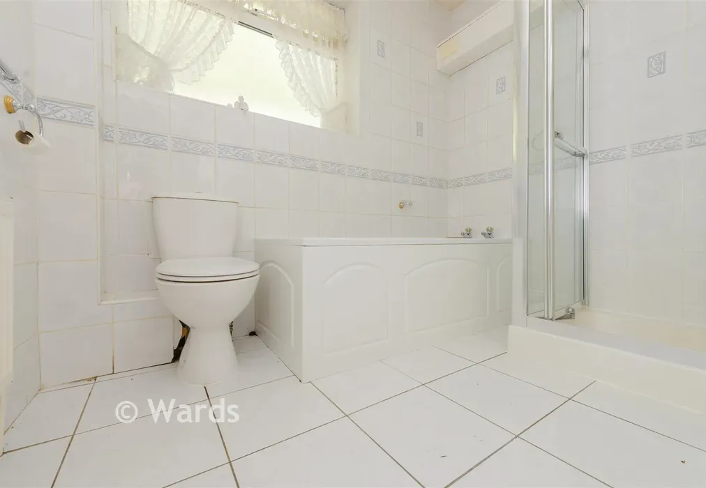 Bathroom - Princes Avenue, Walderslade, Chatham, Kent - Wards of Kent