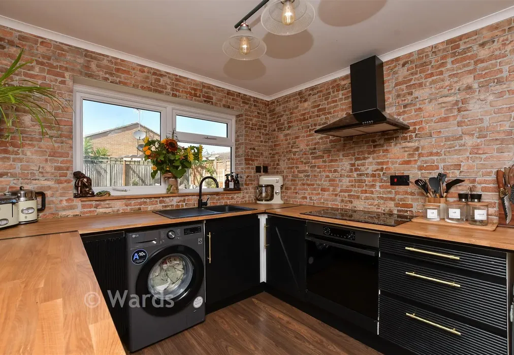 Kitchen - Malvern Park, Herne Bay, Kent - Wards of Kent