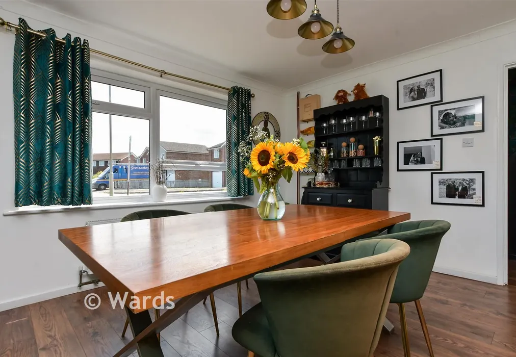 Lounge/Diner - Malvern Park, Herne Bay, Kent - Wards of Kent