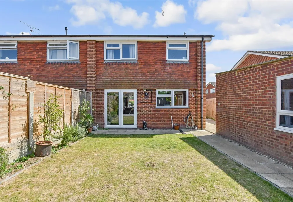 Rear Garden - Malvern Park, Herne Bay, Kent - Wards of Kent