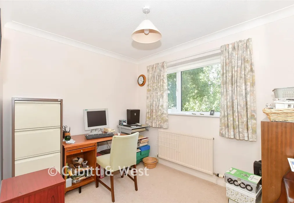 Bedroom 4 - Costells Edge, Scaynes Hill, West Sussex - Wards of Kent