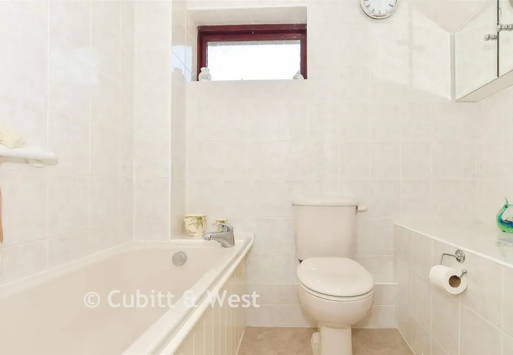 Bathroom - Costells Edge, Scaynes Hill, West Sussex - Wards of Kent