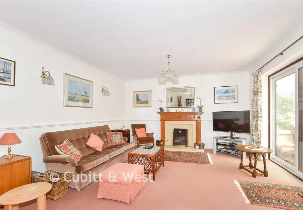 Lounge/Dining Room - Costells Edge, Scaynes Hill, West Sussex - Wards of Kent