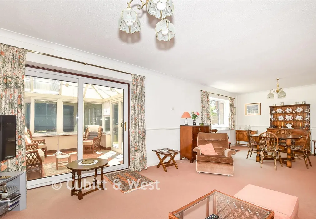 Lounge/Dining Room - Costells Edge, Scaynes Hill, West Sussex - Wards of Kent