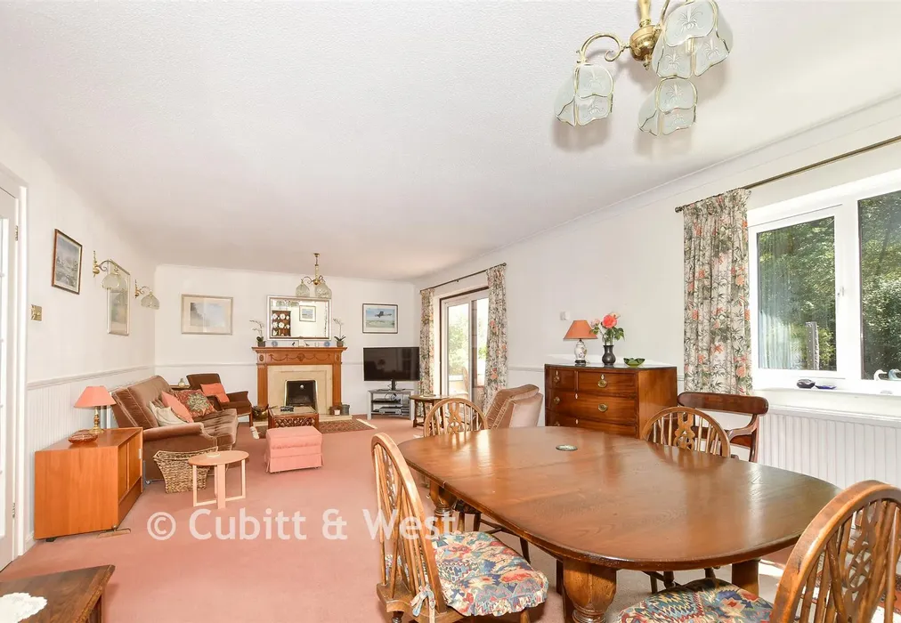 Lounge/Dining Room - Costells Edge, Scaynes Hill, West Sussex - Wards of Kent