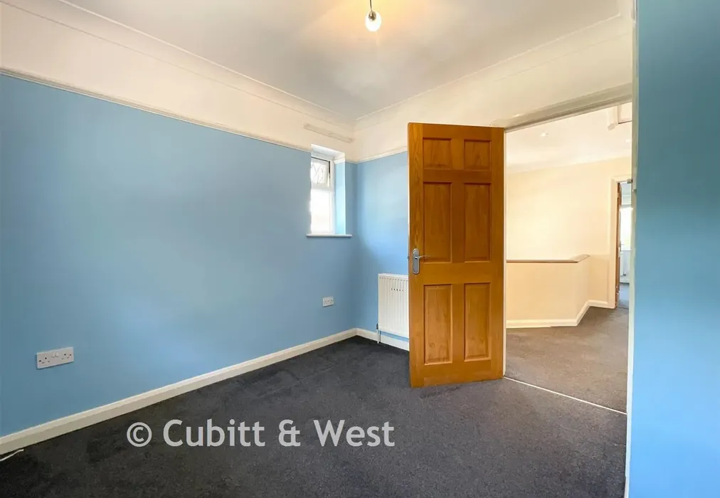 Bedroom 4 - Ilex Way, Goring-By-Sea, West Sussex - Wards of Kent