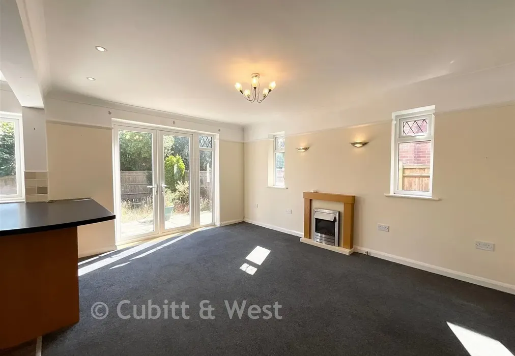 Dining Room - Ilex Way, Goring-By-Sea, West Sussex - Wards of Kent