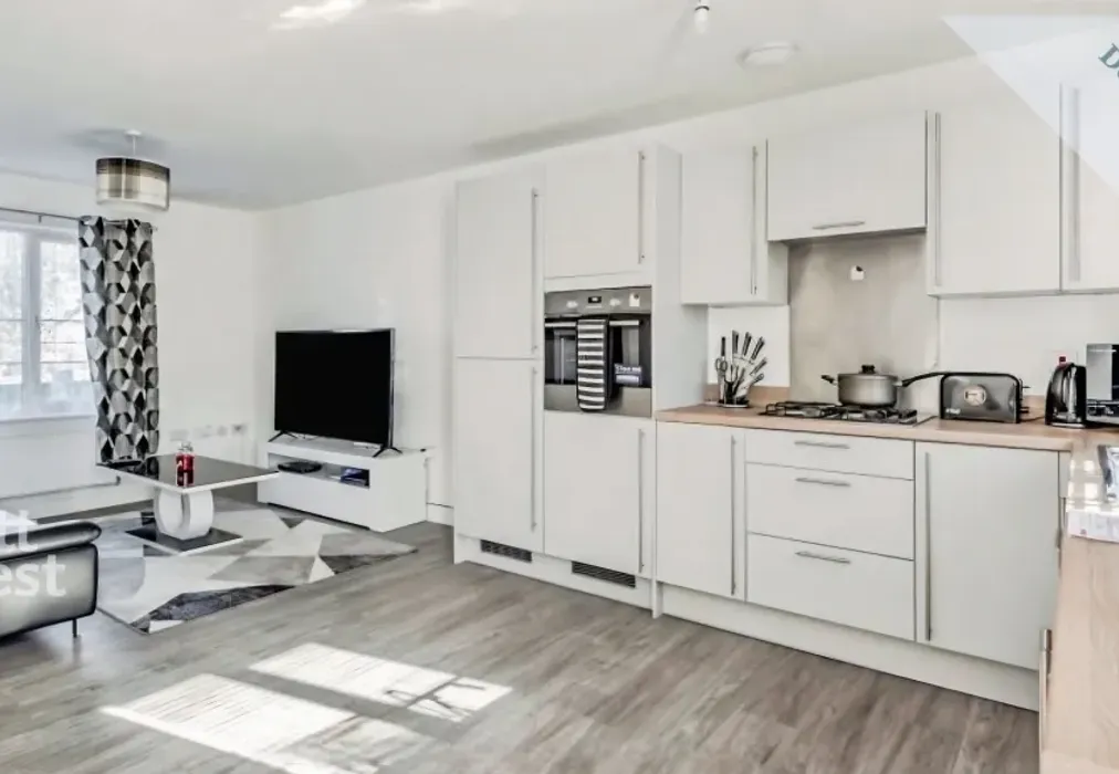 Open Plan - Daffodil Crescent, Crawley, RH10 - Wards of Kent