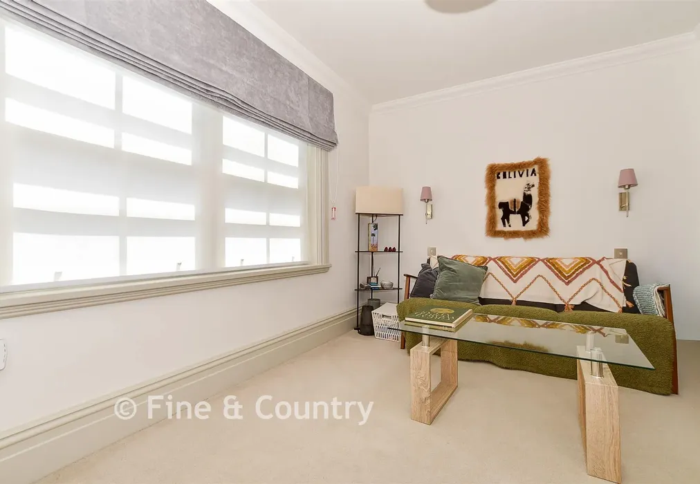 Bedroom 2 - London Road, Tunbridge Wells, Kent - Wards of Kent