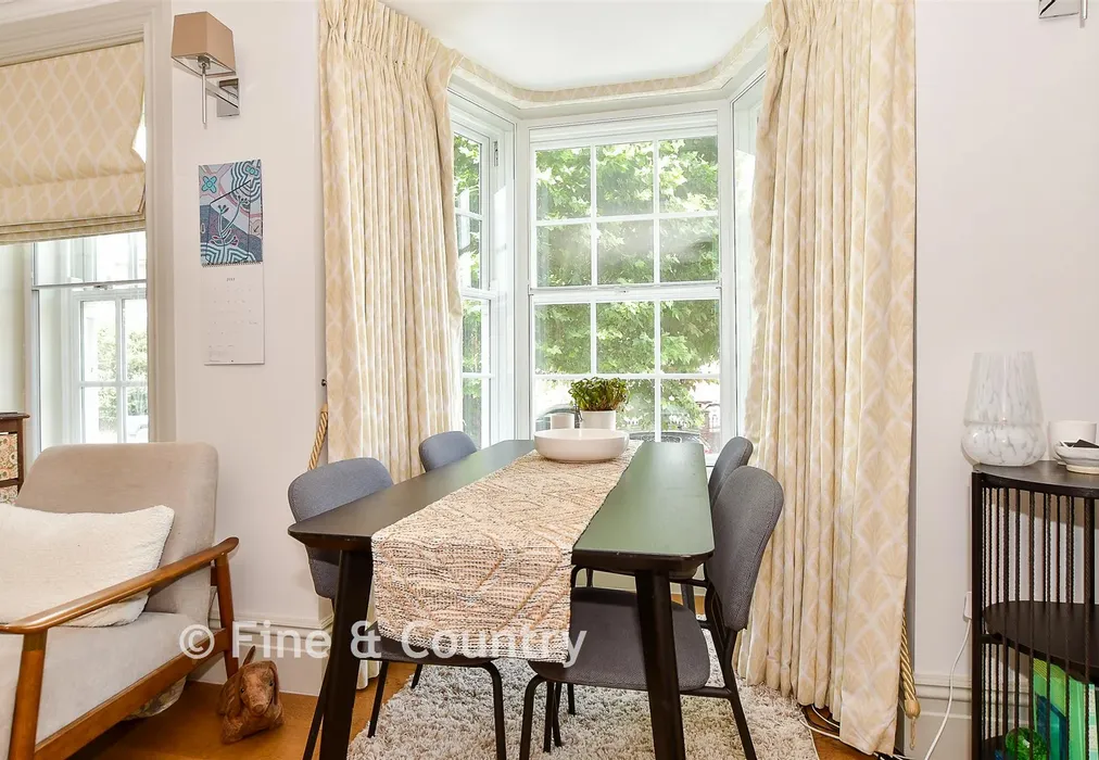 Living/ Dining/ Kitchen - London Road, Tunbridge Wells, Kent - Wards of Kent