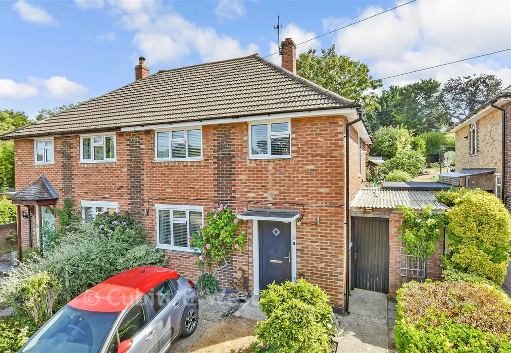 External (Web) - Oveton Way, Bookham, Leatherhead, Surrey - Wards of Kent