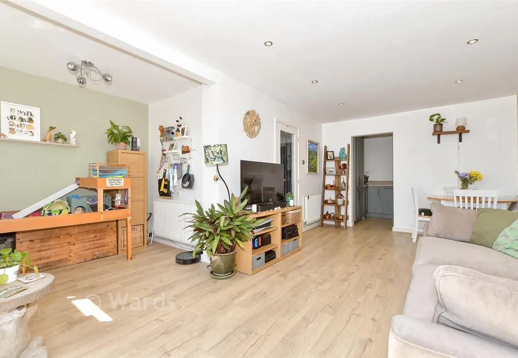 Lounge - Pilgrim Spring, Folkestone, Kent - Wards of Kent