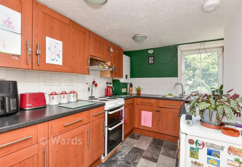 Kitchen - Castle Hill Road, Dover, Kent - Wards of Kent