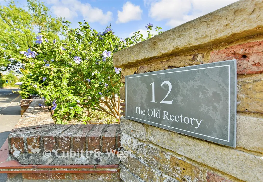 External Lifestyle Photograph - The Old Street, Fetcham, Leatherhead, Surrey - Wards of Kent