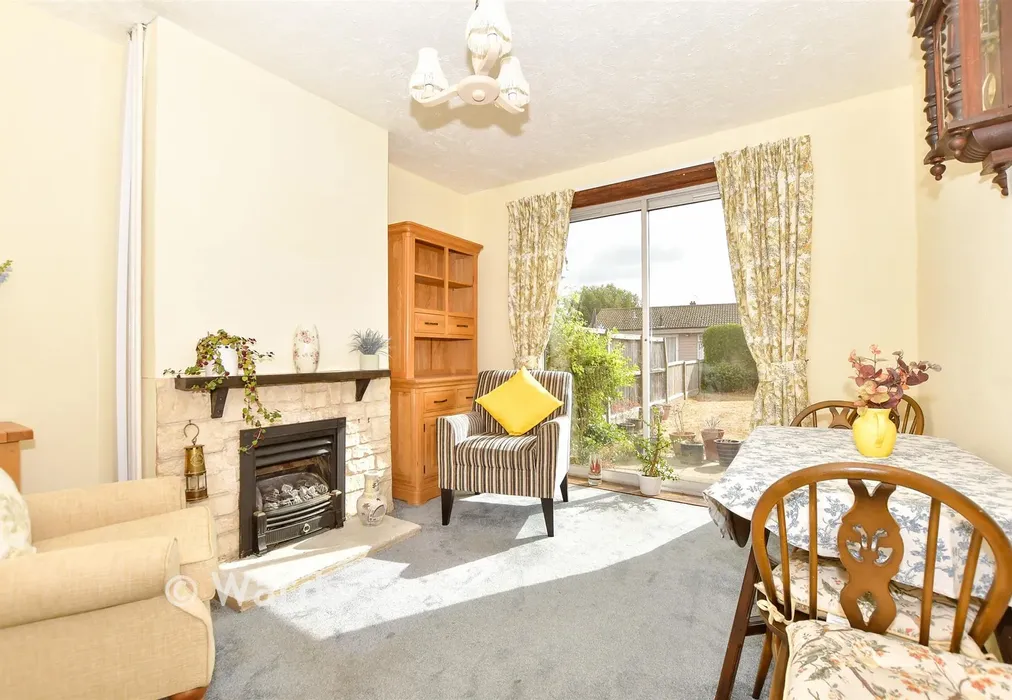 Dining Room - Burlington Gardens, Margate, Kent - Wards of Kent