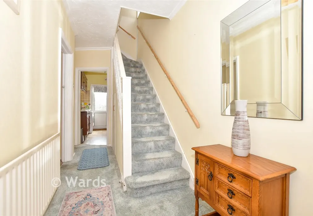 Hallway - Burlington Gardens, Margate, Kent - Wards of Kent