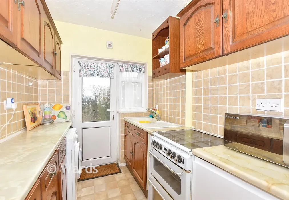 Kitchen - Burlington Gardens, Margate, Kent - Wards of Kent