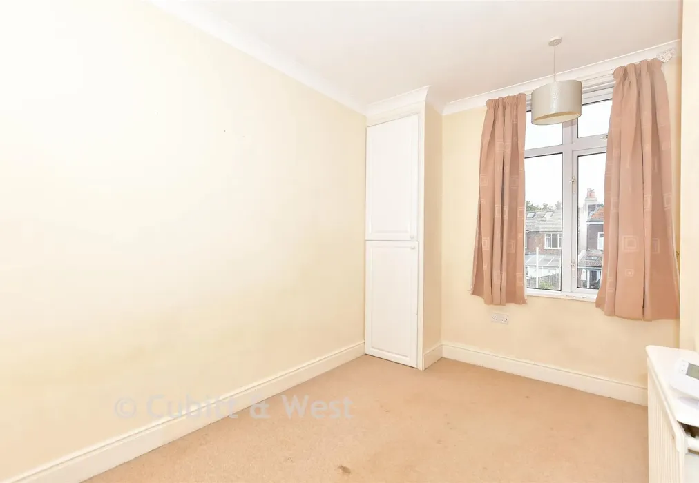 Bedroom 3 - Inhurst Road, Portsmouth, Hampshire - Wards of Kent